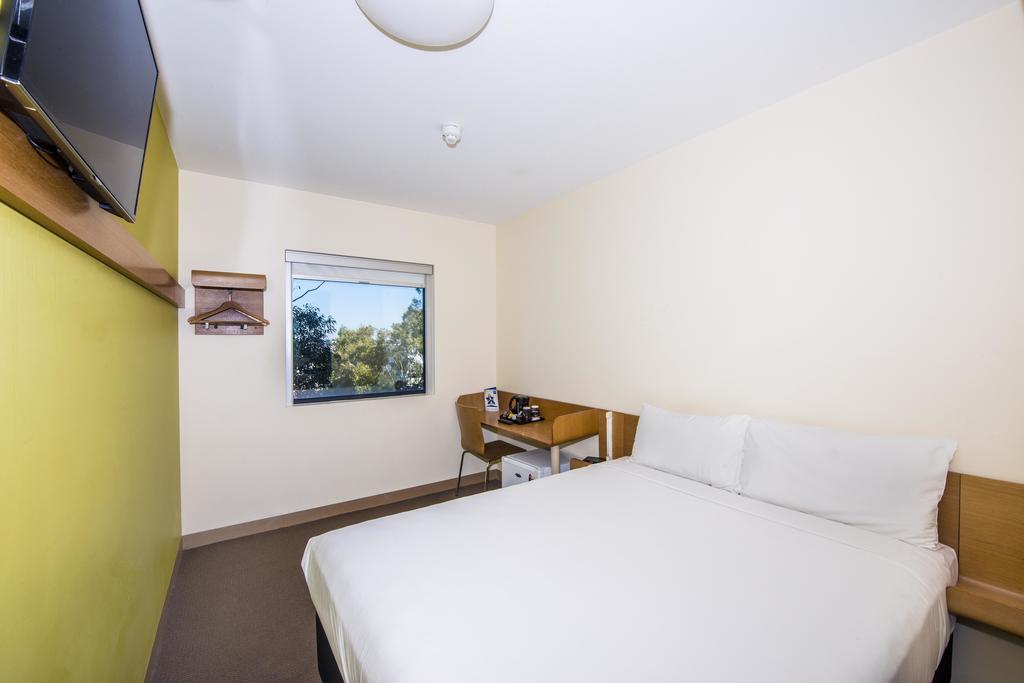 Ibis Budget Olympic Park Hotel 3*