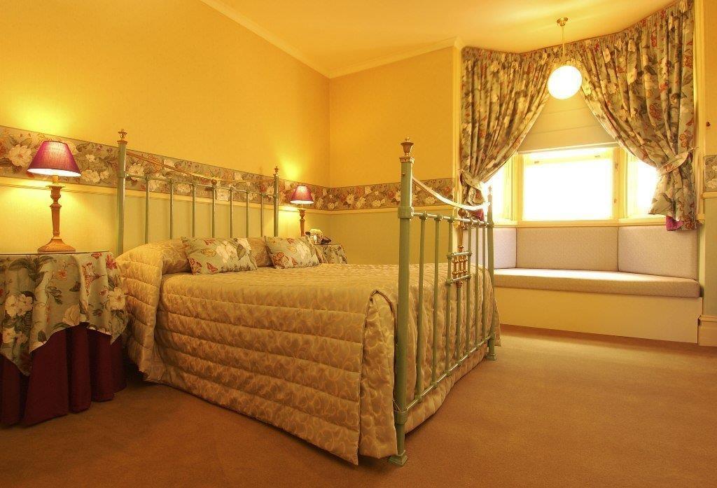 The Russell Boutique Hotel 3*