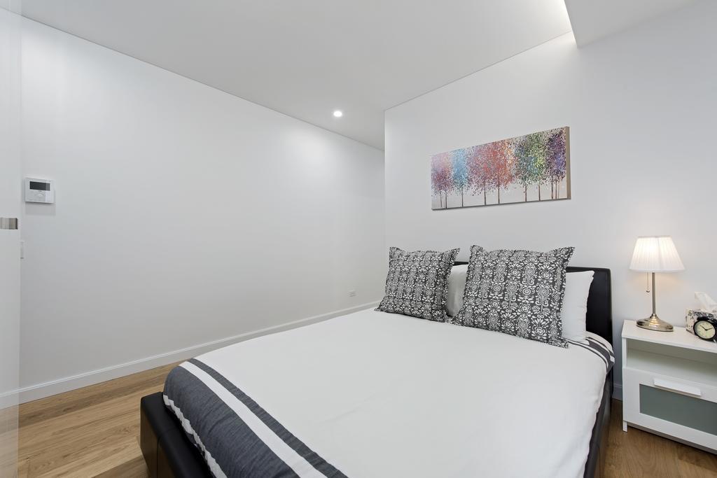 Astra Neutral Bay 4*