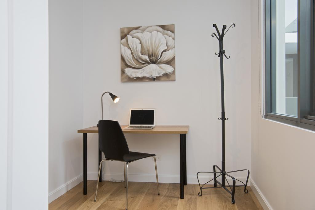 Astra Neutral Bay Aparthotel