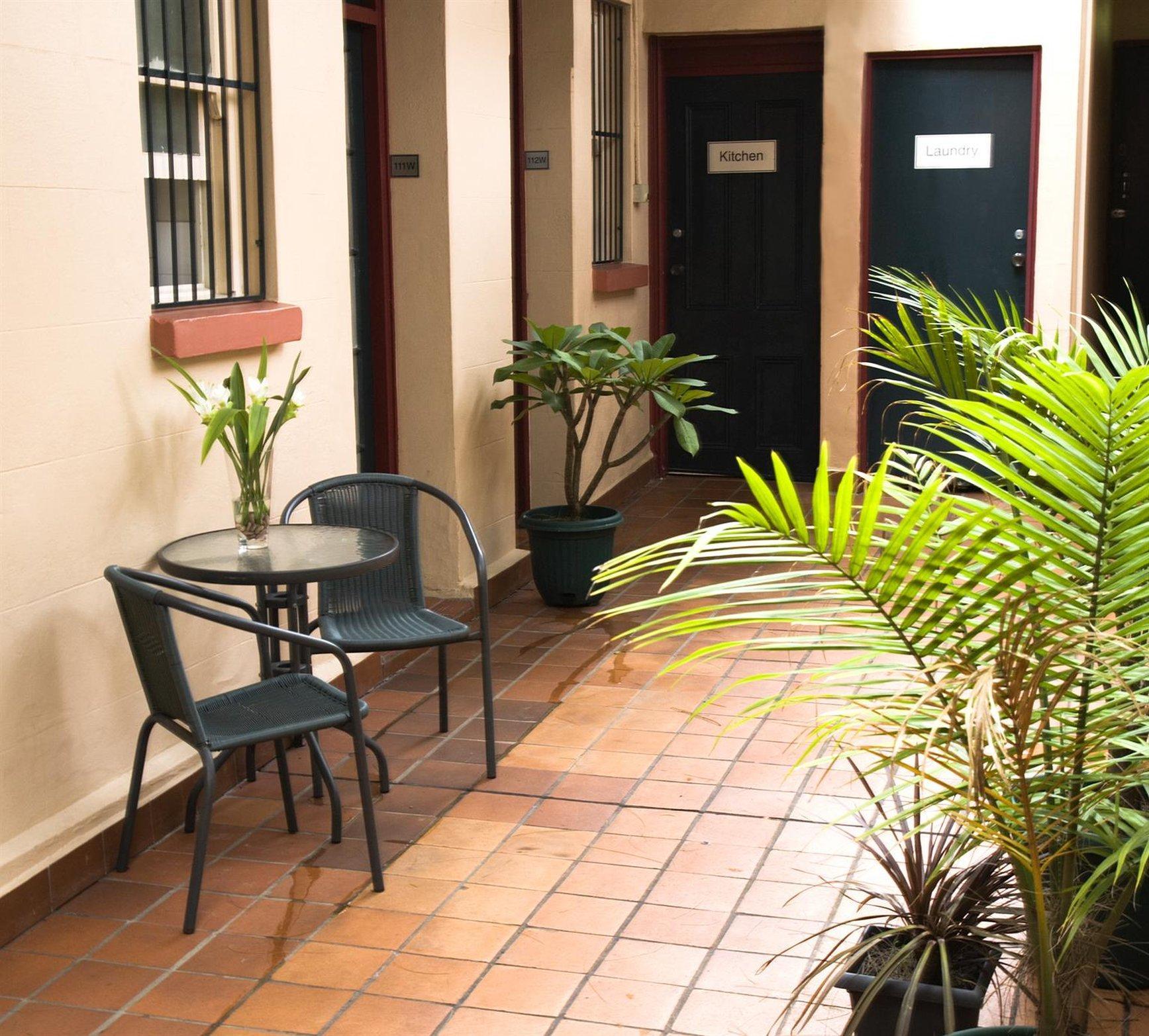 Challis Potts Point 3*