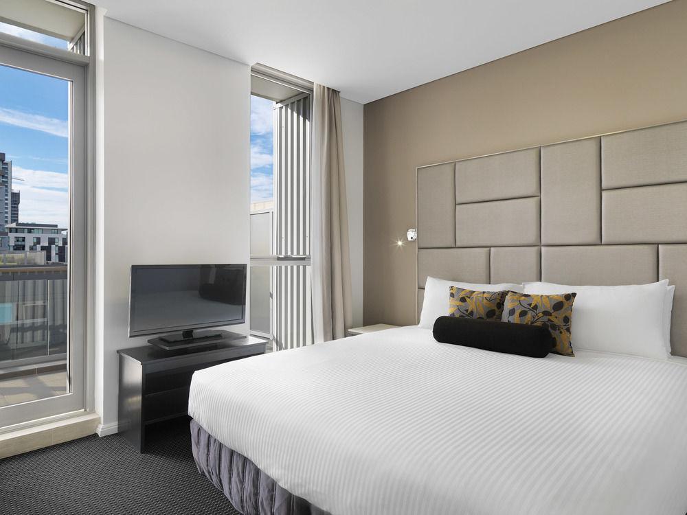 Meriton Zetland Aparthotel Sydney