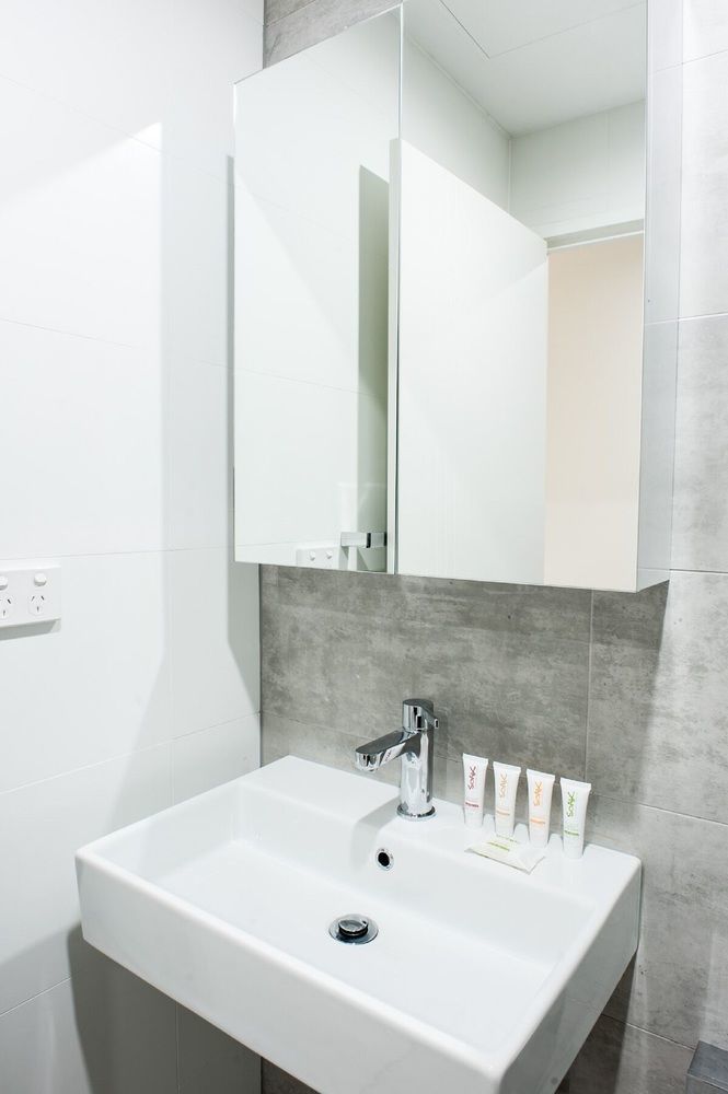 Value Square 3* Sydney