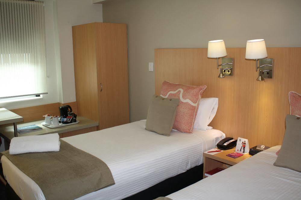 Ibis World Square Hotel Sydney