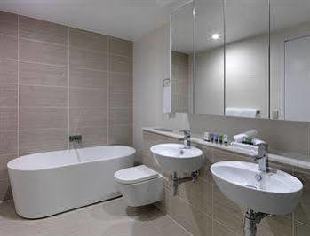 Meriton Zetland 5*