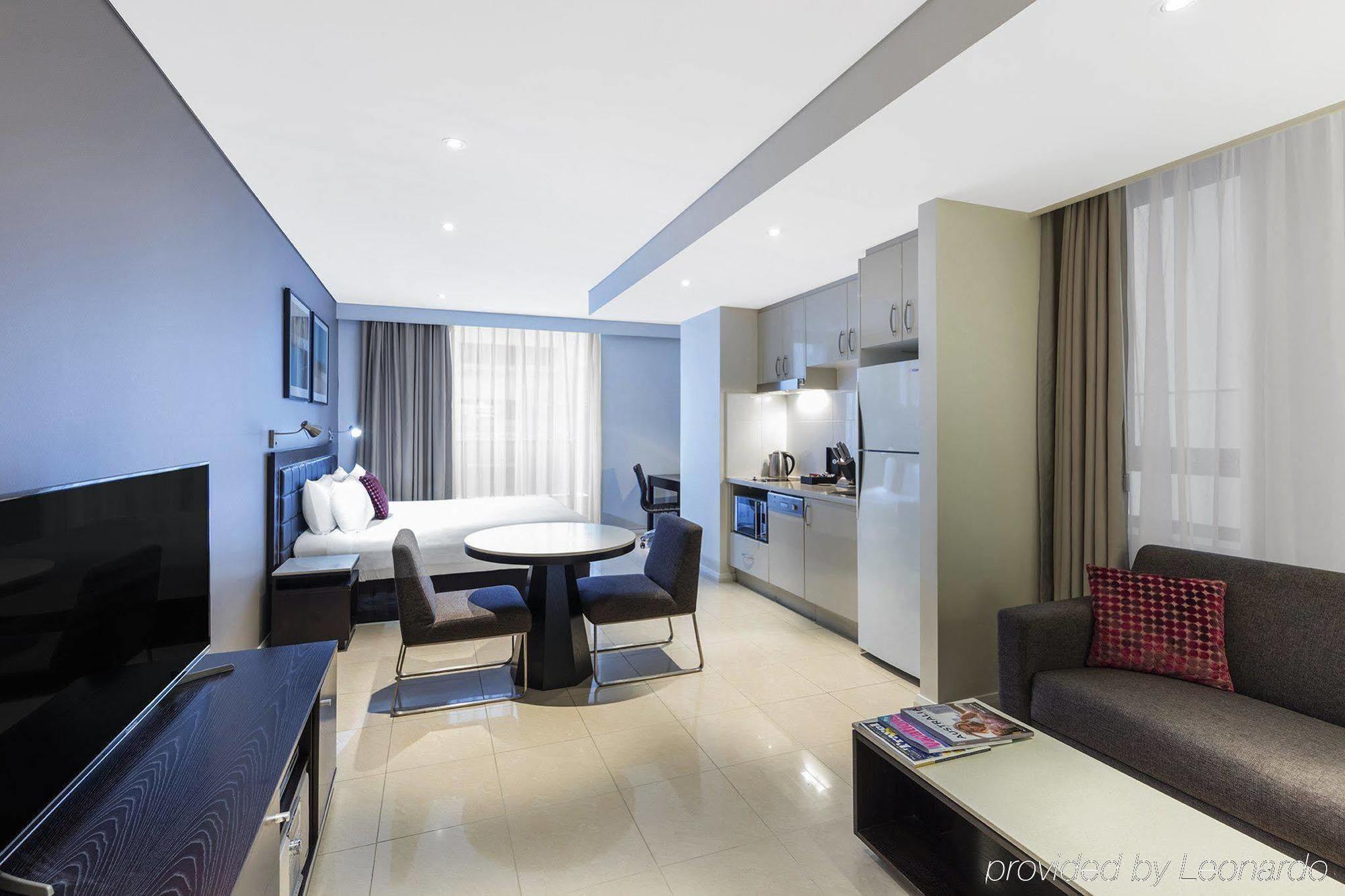 Hotel Meriton Pitt Street, 5*