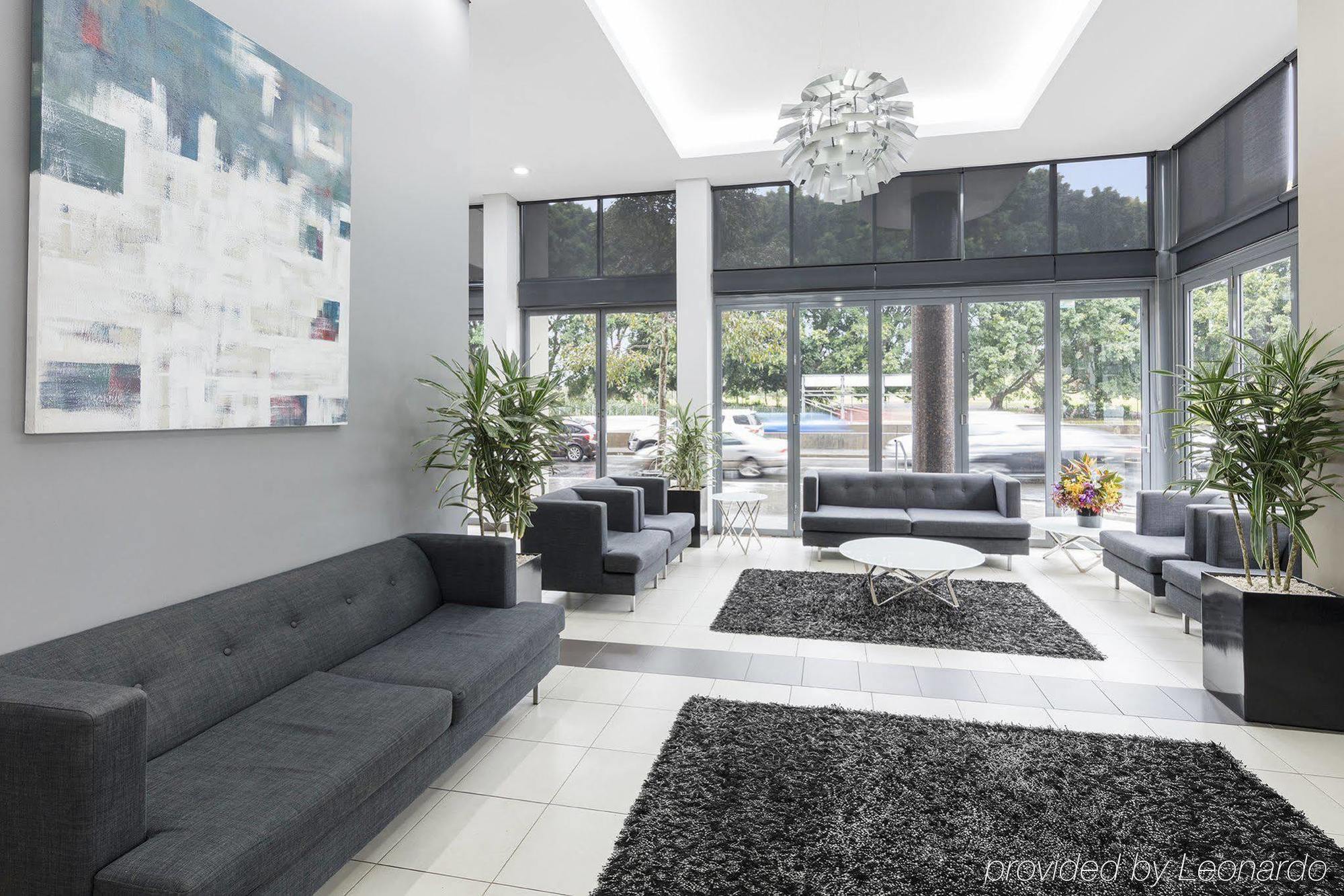 Meriton Waterloo 5*
