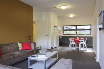 Western Sydney University Village- Parramatta Campus Hotel