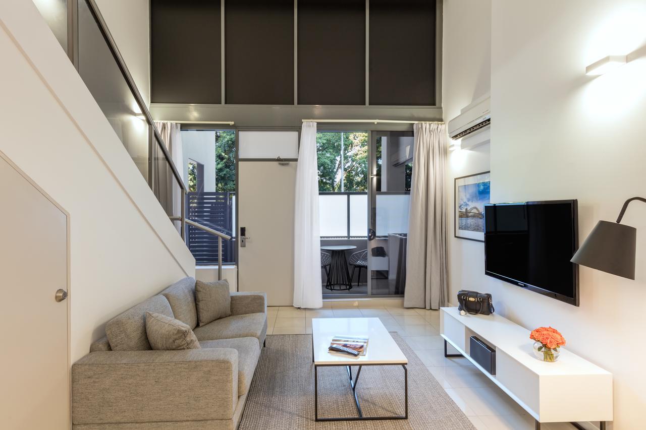 Hotel Meriton Waterloo