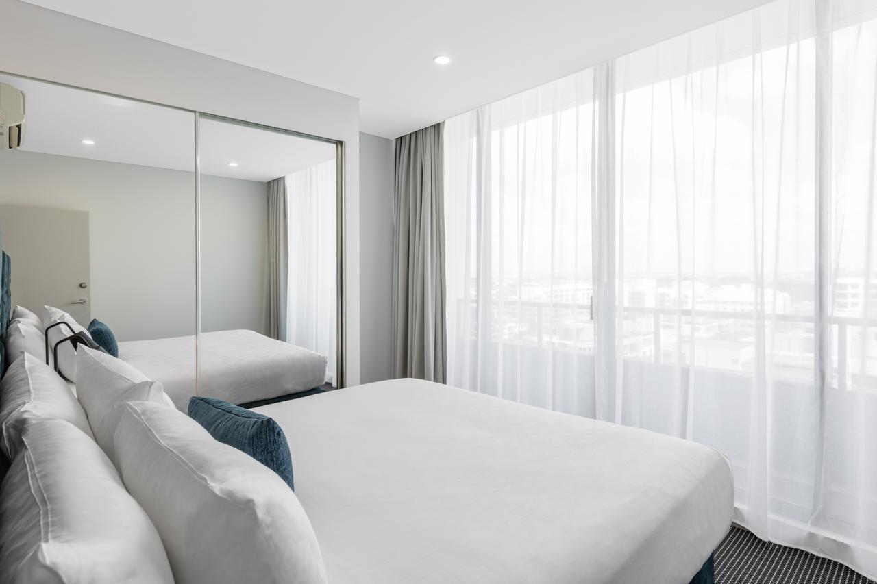 Meriton Waterloo Sydney