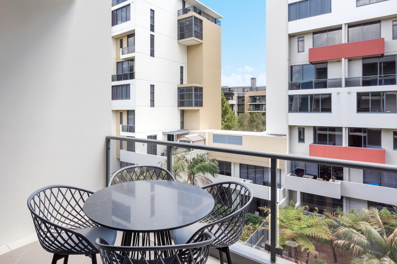 Meriton Waterloo Sydney