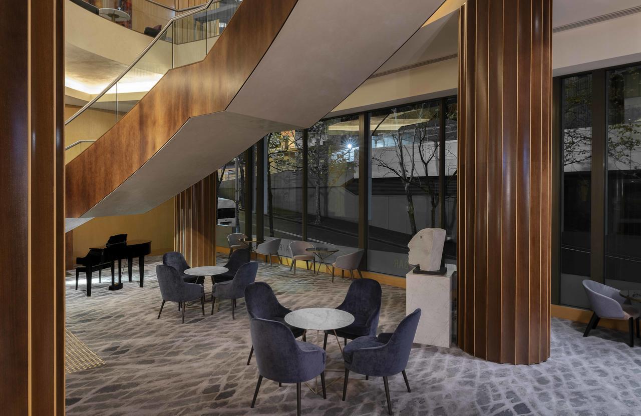 Amora Jamison 5* Sydney