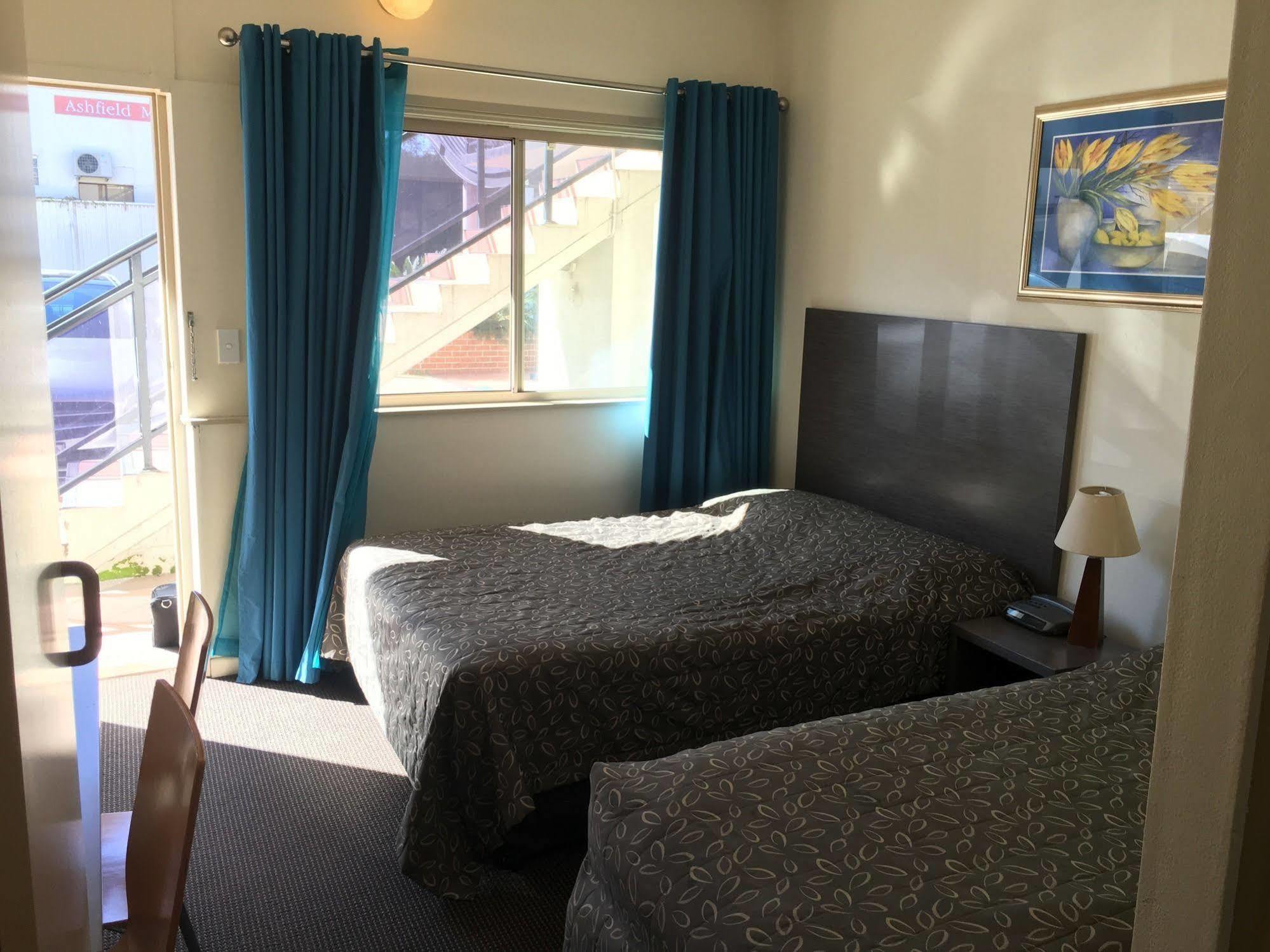 Westside Motor Motel