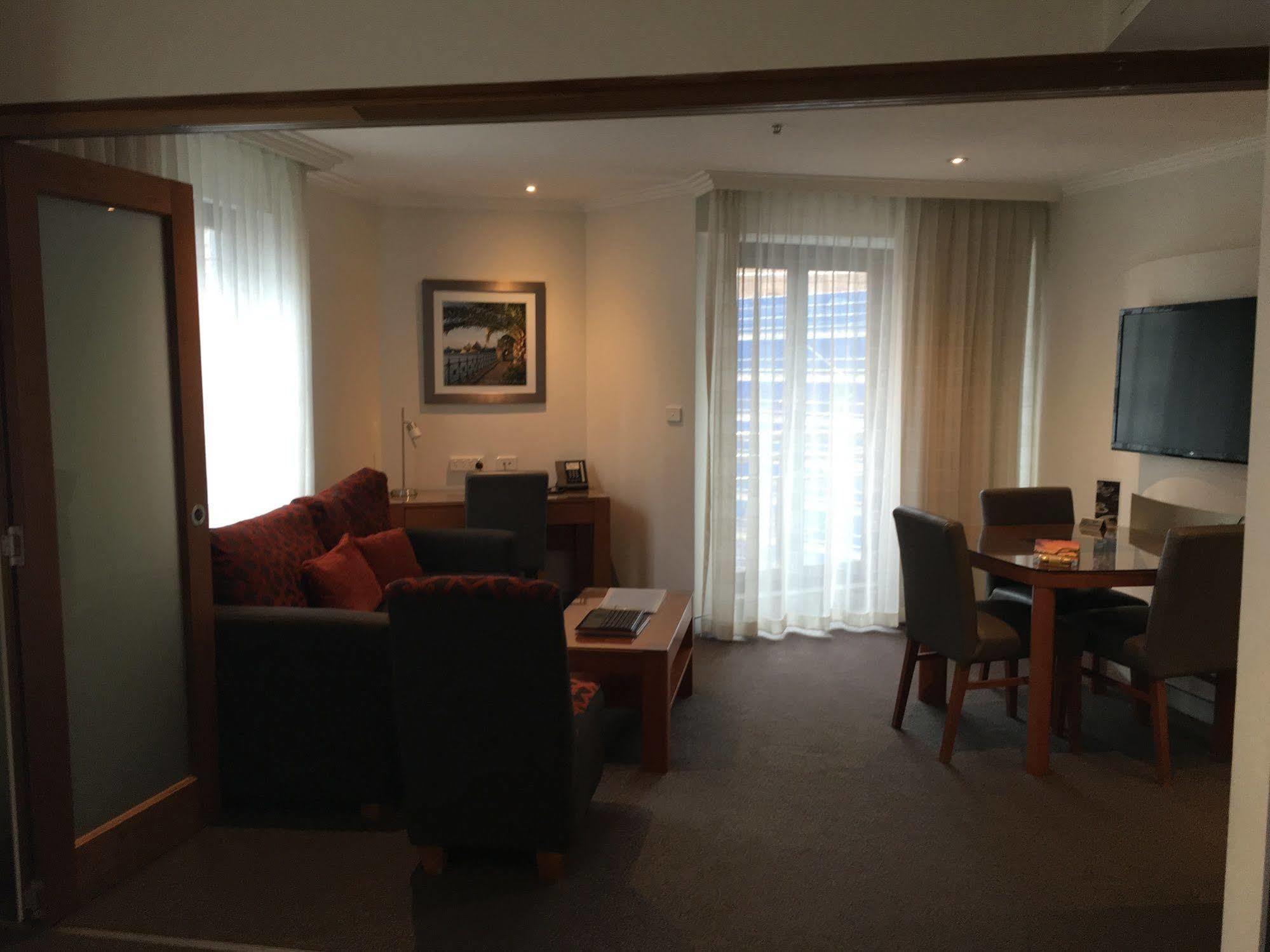 Hotel Club Wyndham Sydney, Trademark Collection By Wyndham
