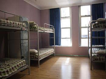 Summer House - Formerly Backpackers Hostel Sydney