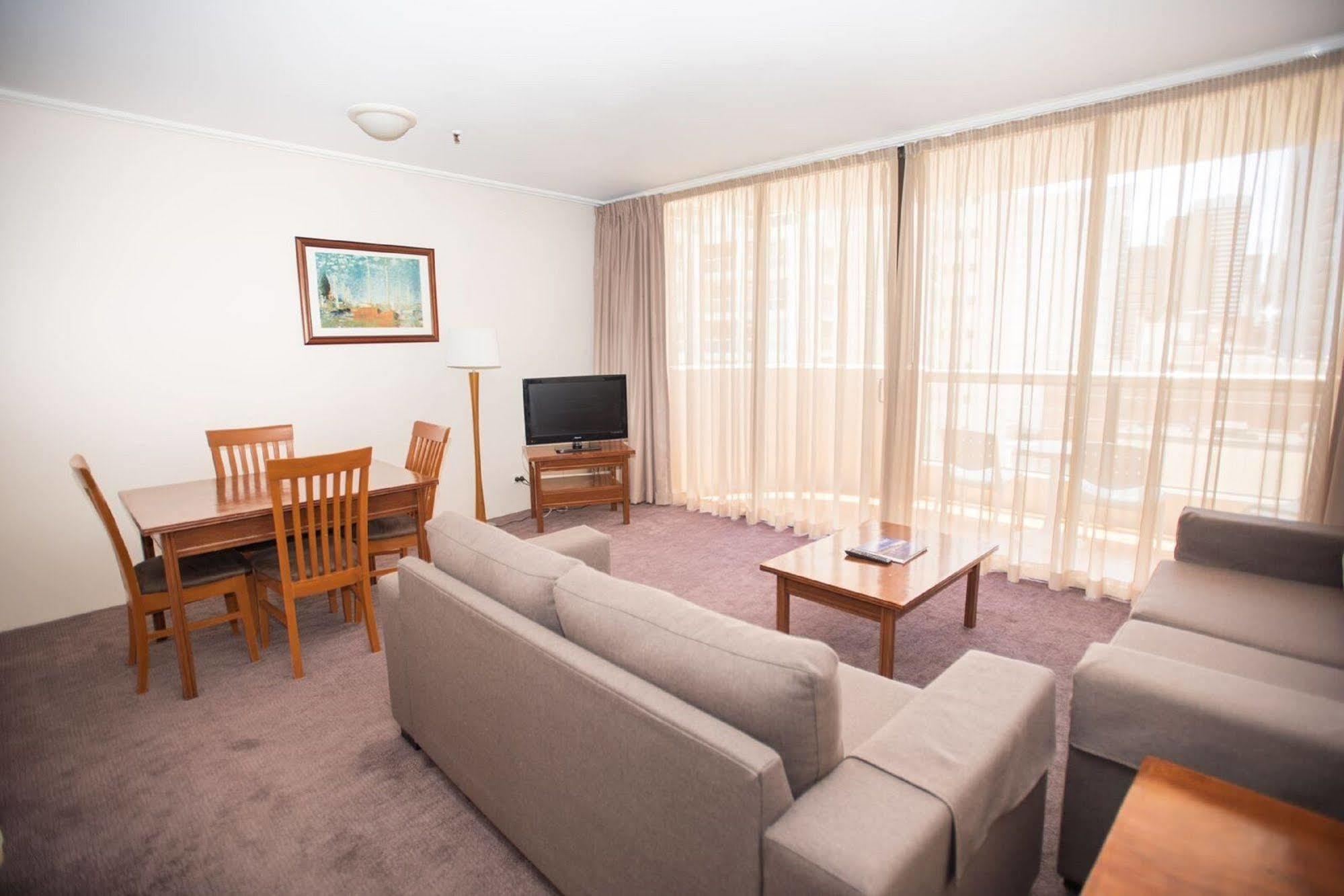 Nesuto Aparthotel