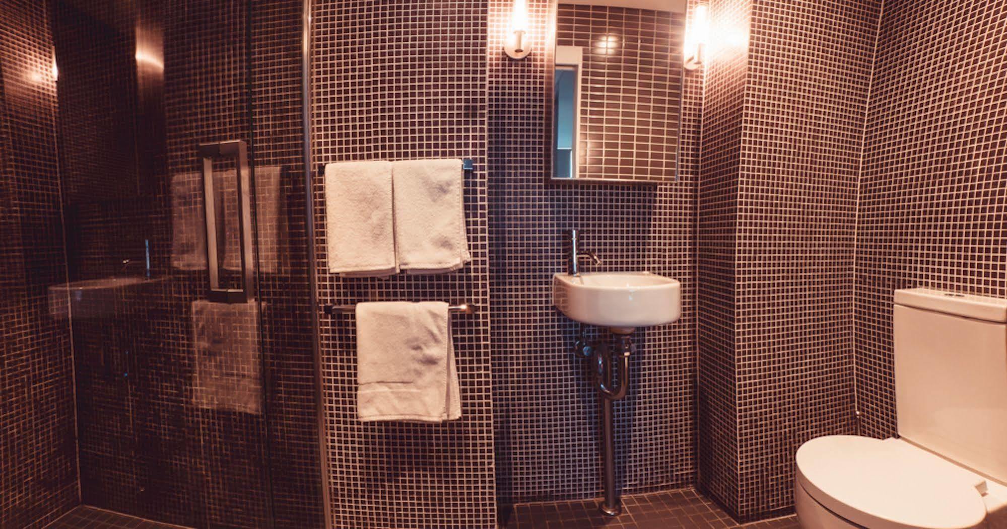 Crown Surry Hills Inn