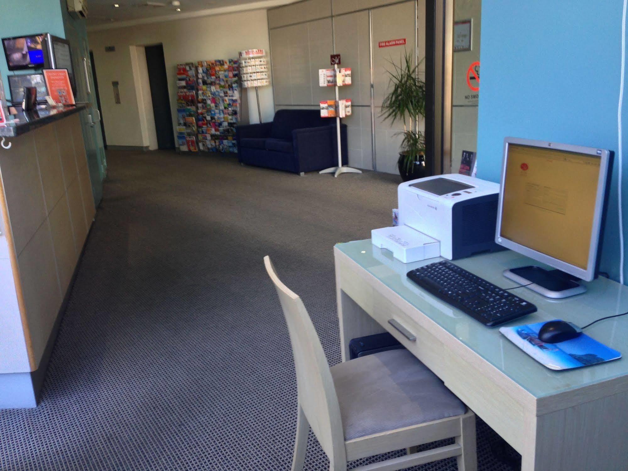 Metro On Darling Harbour Aparthotel 3*