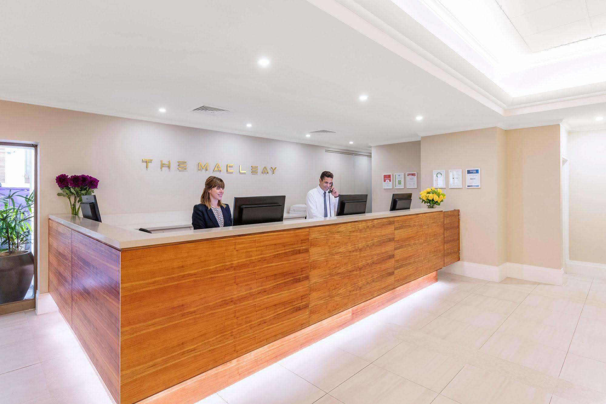 Macleay Hotel 4*