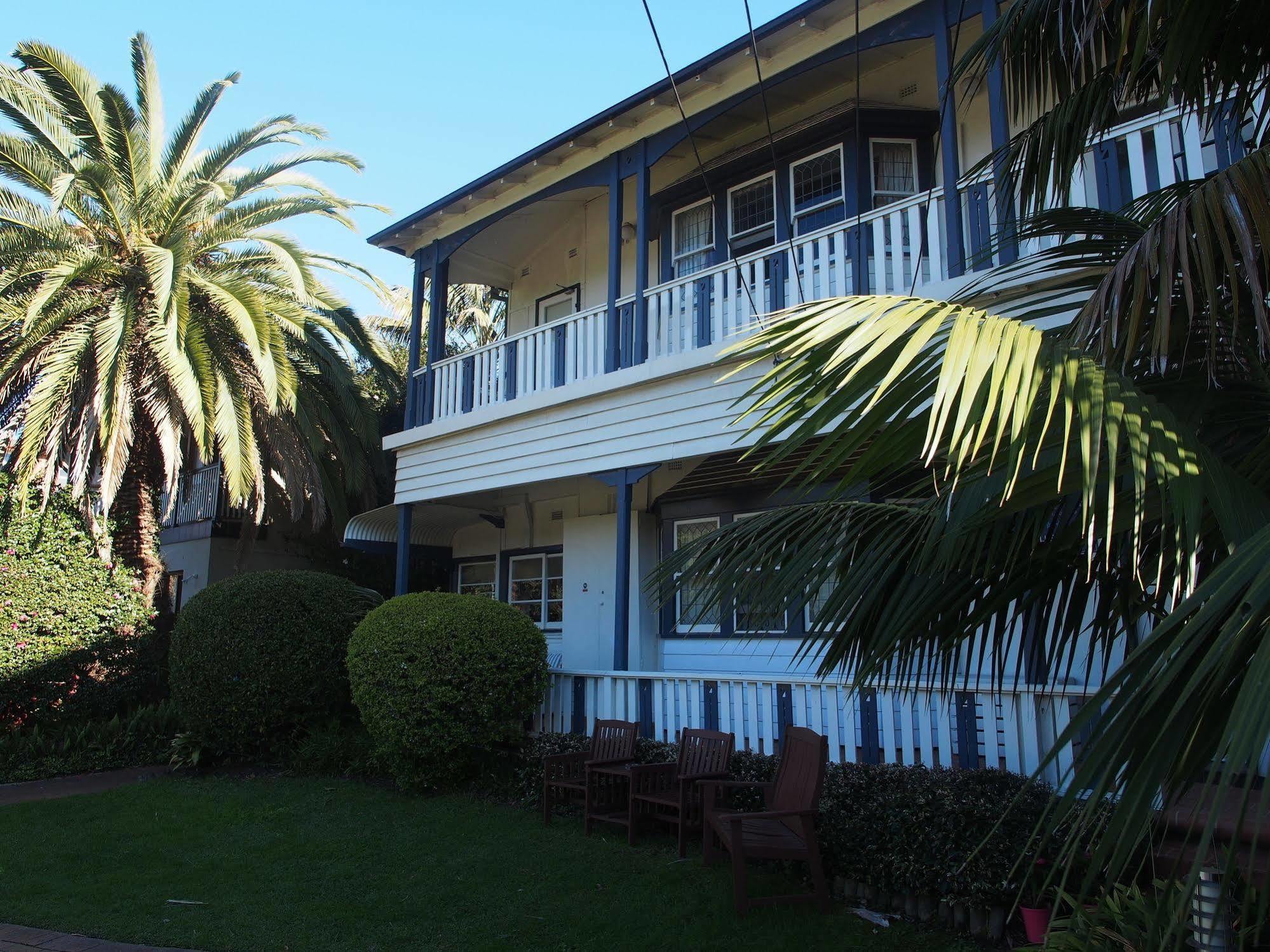 The North Shore 3*