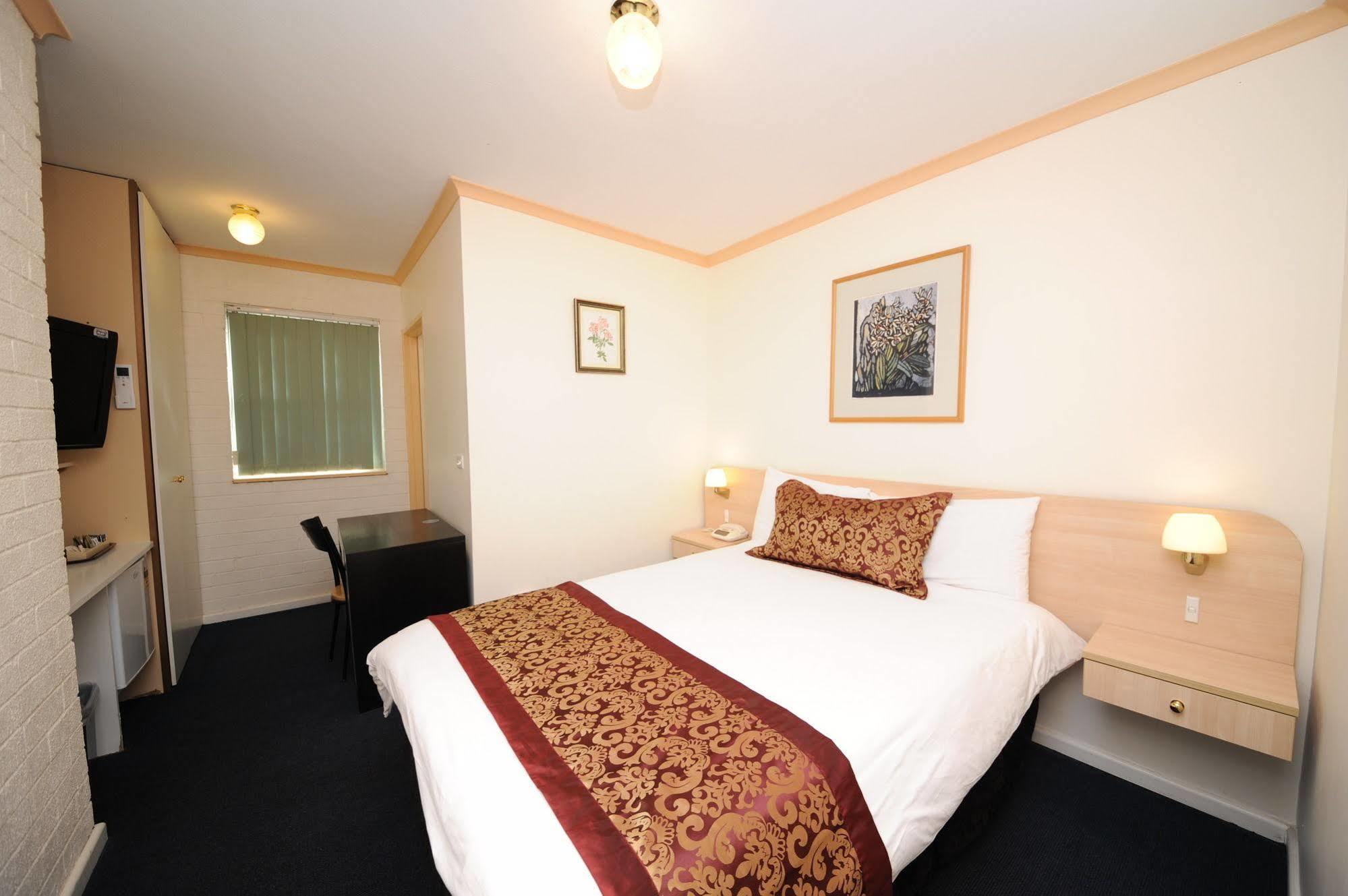 The North Shore 3*