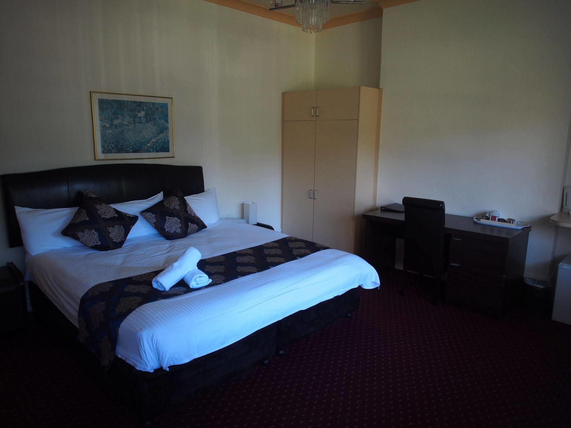 The North Shore Hotel