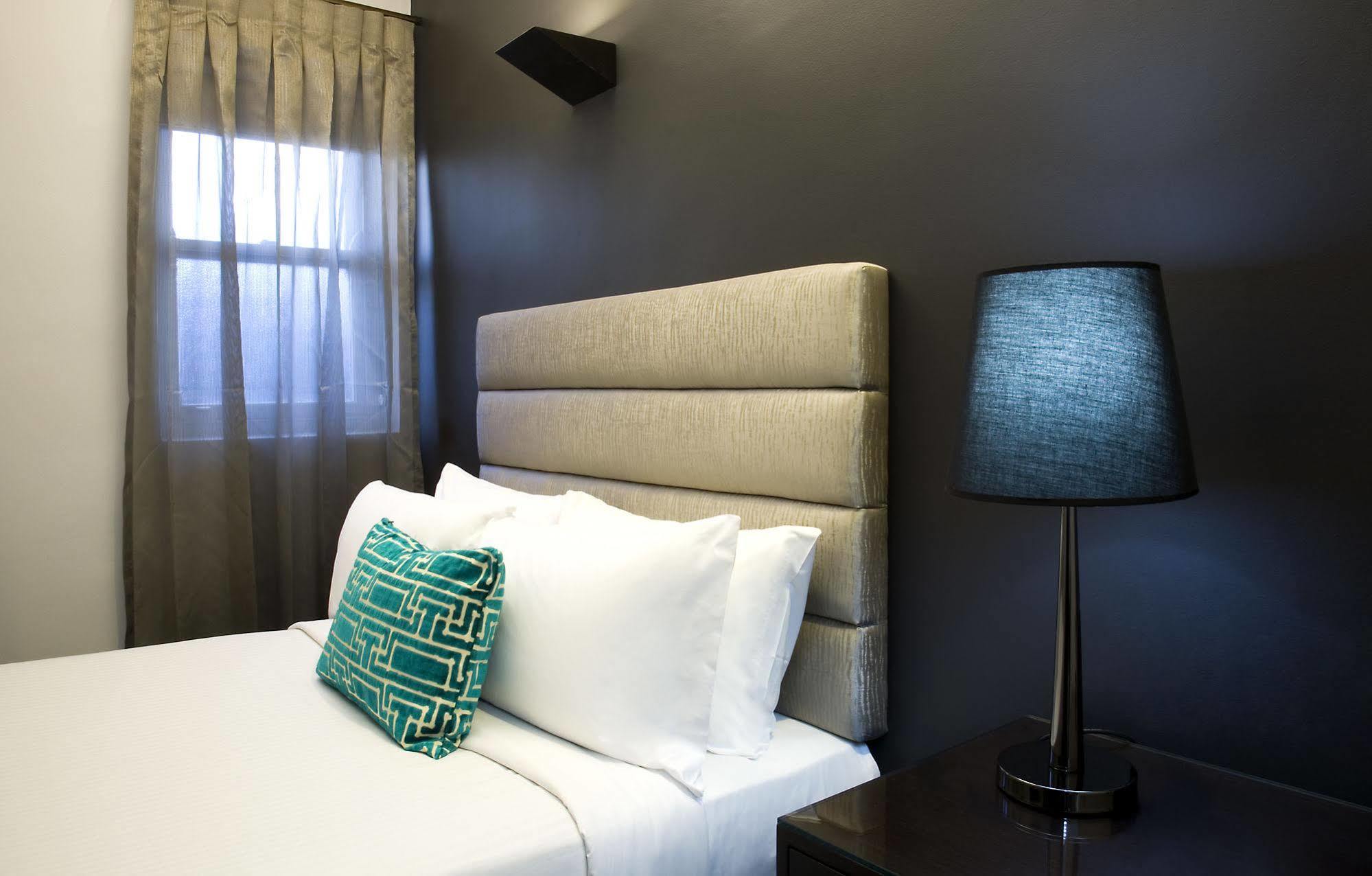 Challis Potts Point
