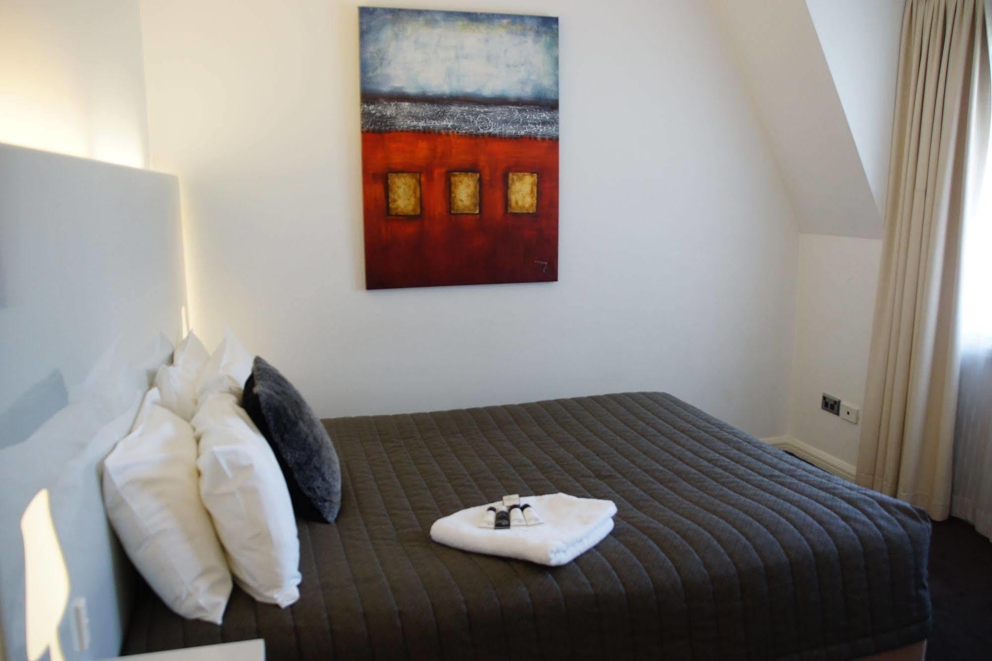 The Social Hotel,