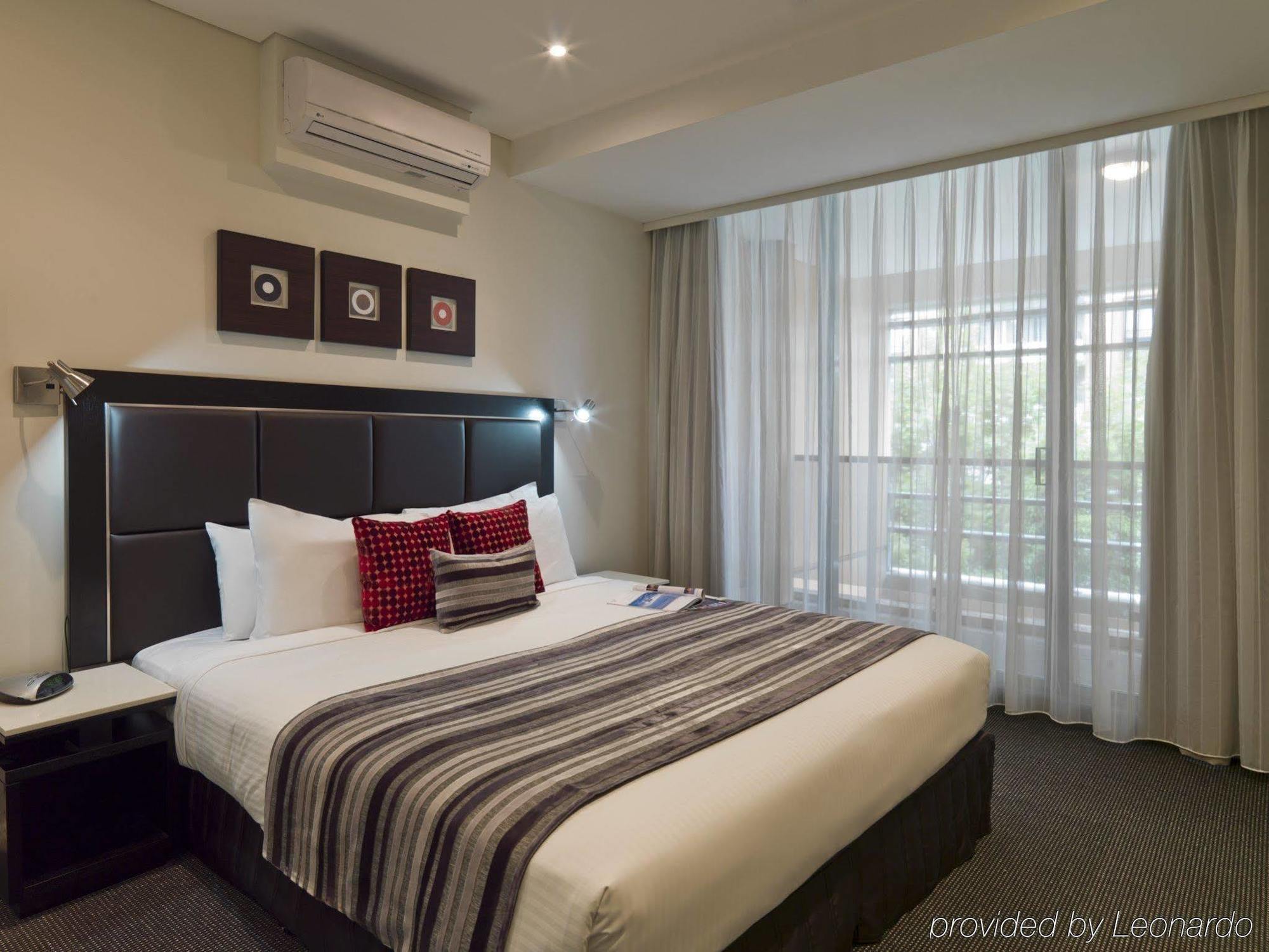 Meriton Waterloo 5*