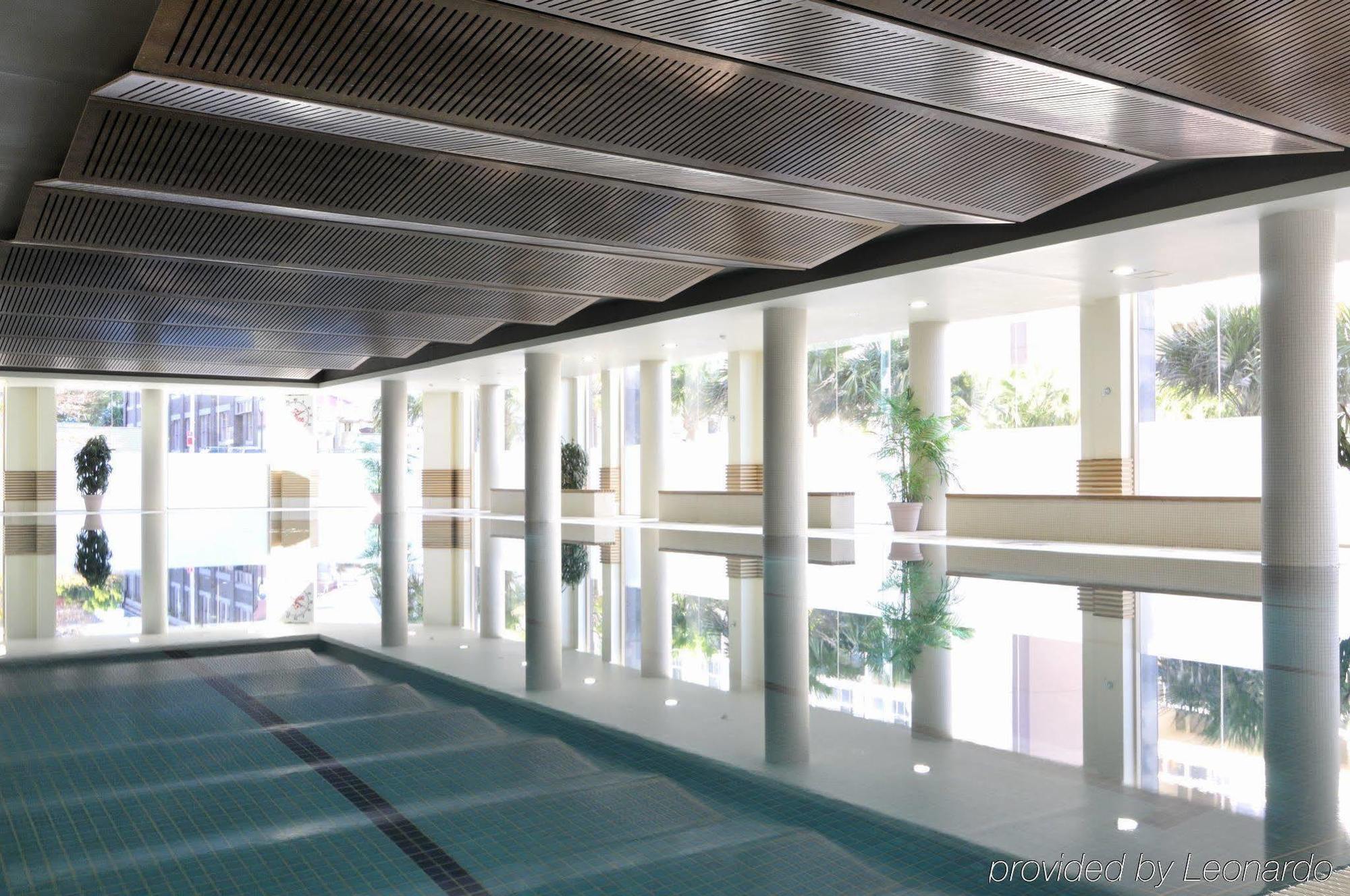 Meriton Waterloo Hotel