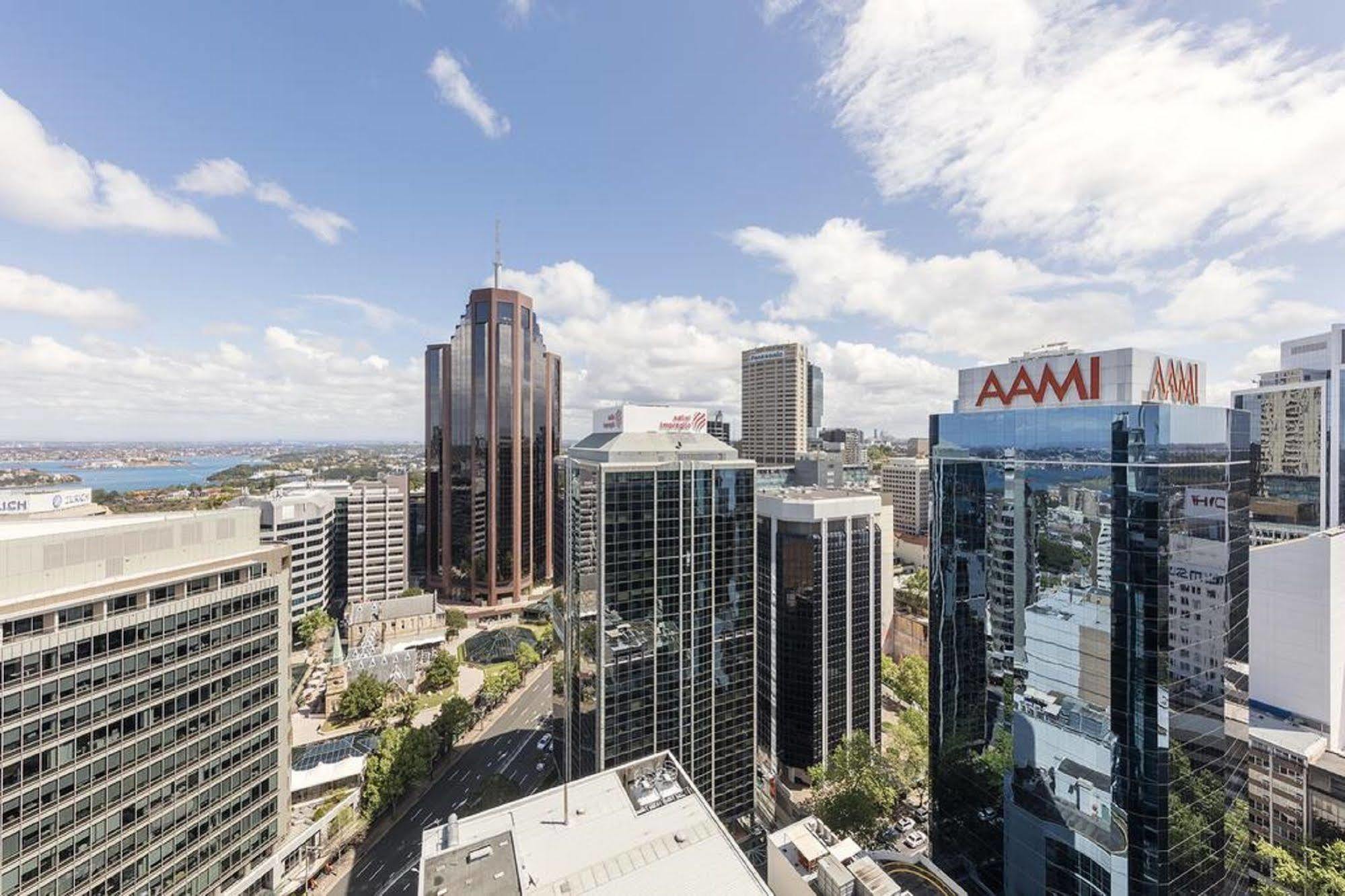 Hotel Meriton North Sydney