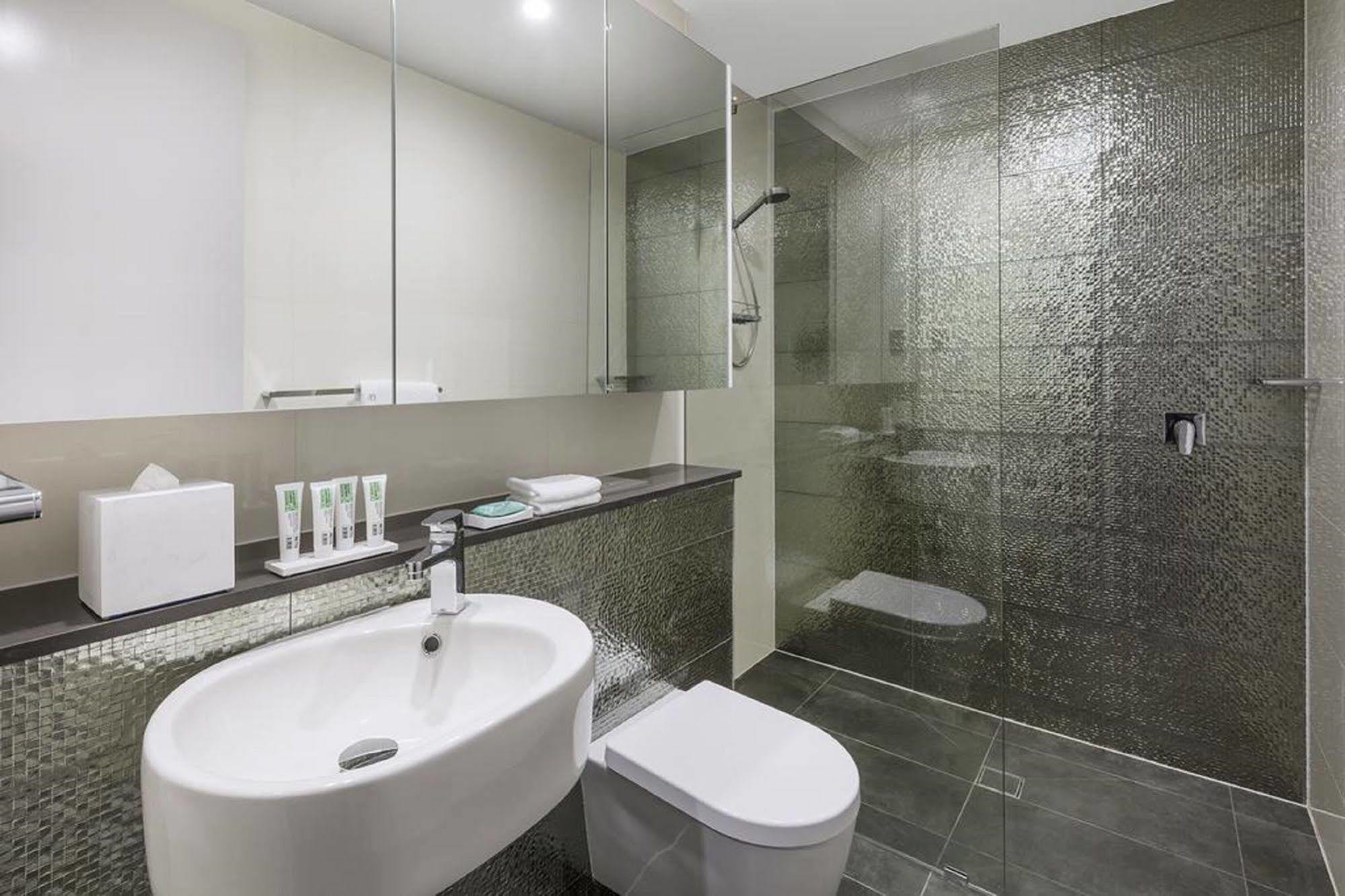 Meriton North