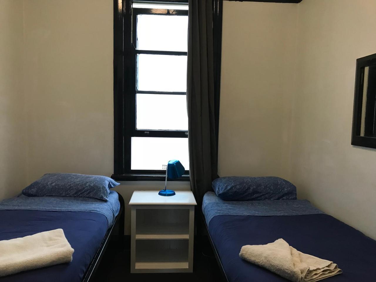 Coogee House Hostel *