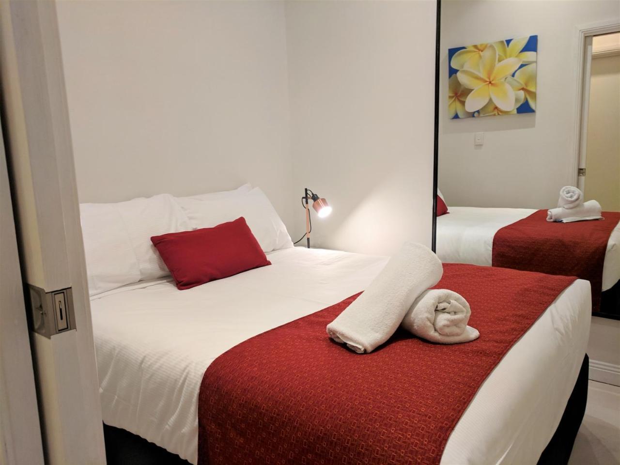 Nesuto Woolloomooloo Aparthotel 3*