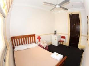 Hotel Venus By The Harbour Budget 3*