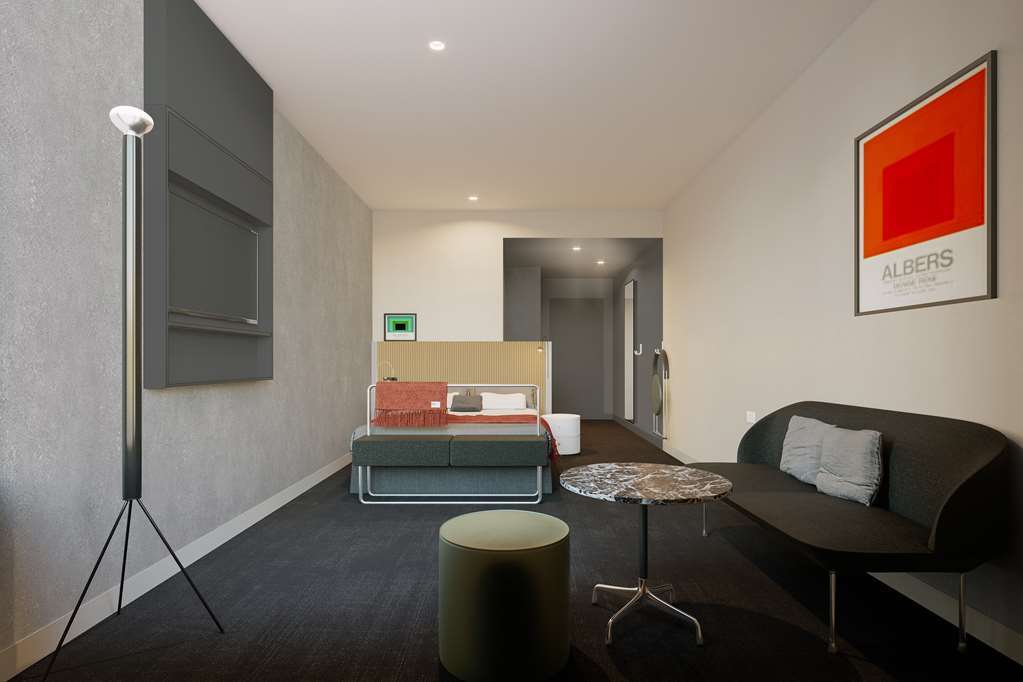 Aparthotel Veriu Square