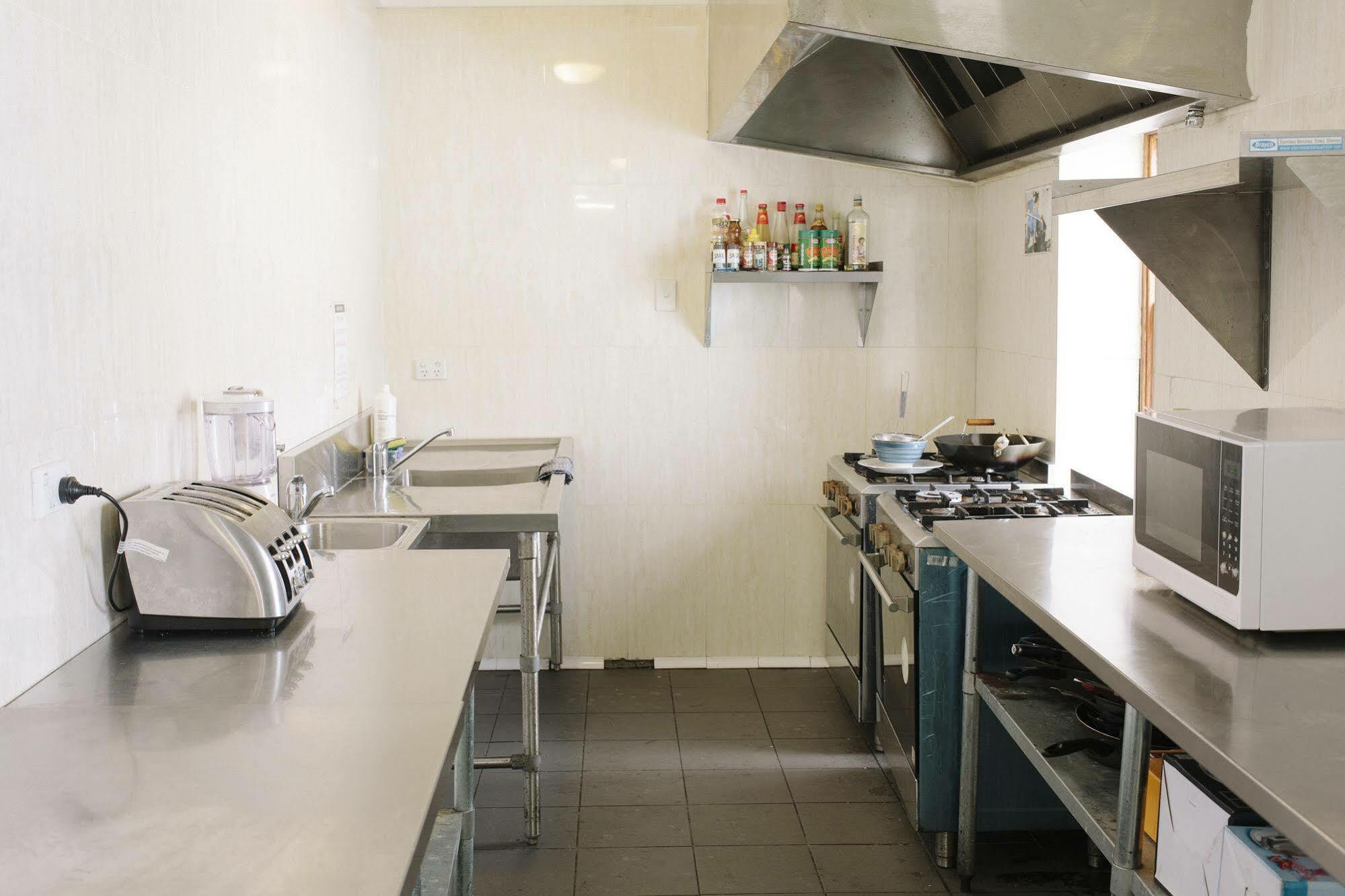 Mad Monkey Broadway (adults Only) Hostel Sydney