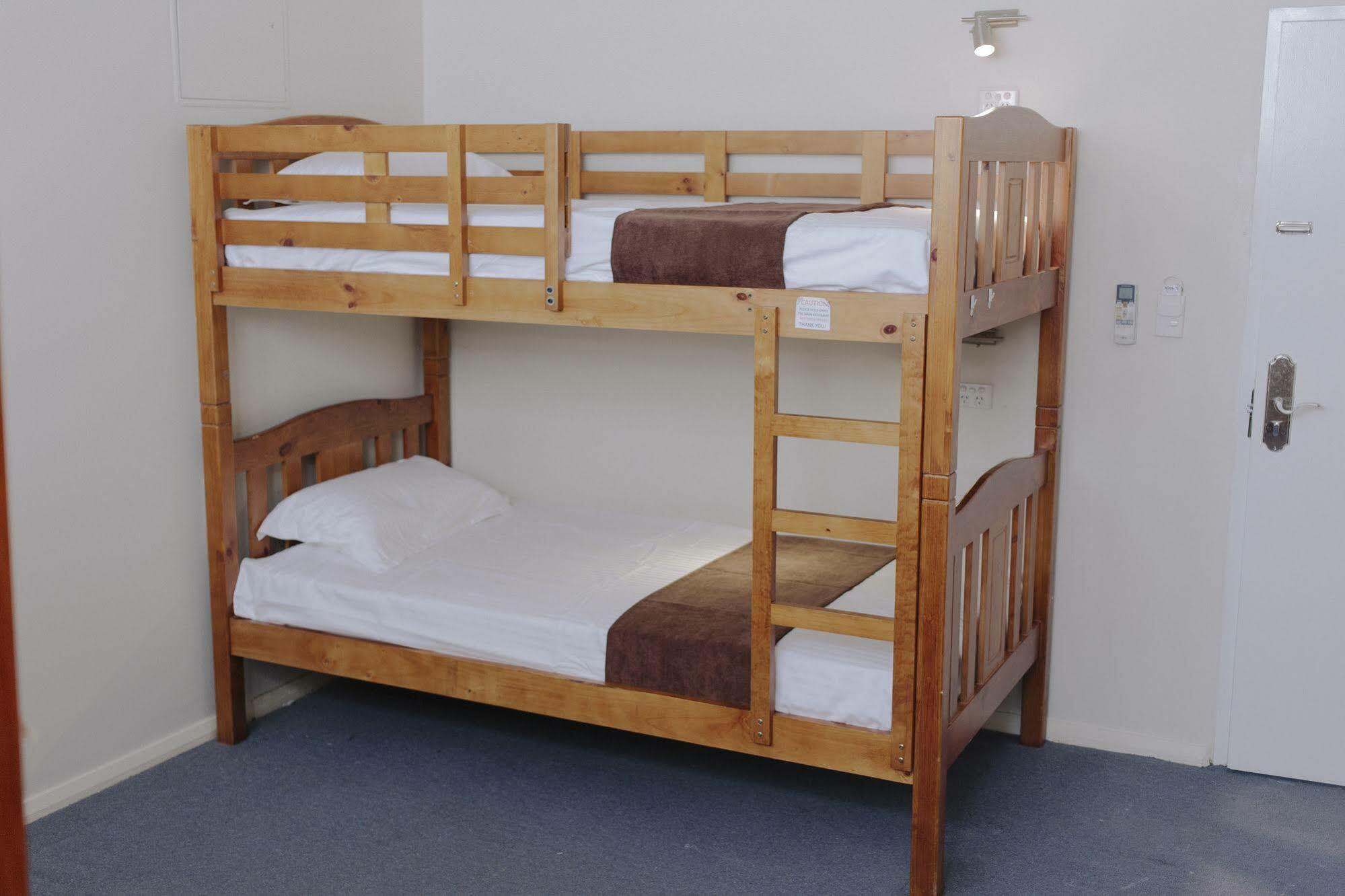Mad Monkey Broadway (adults Only) Hostel Sydney
