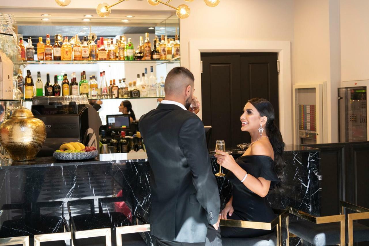 Hotel & - Parramatta Marsden Street By Ihg Sydney
