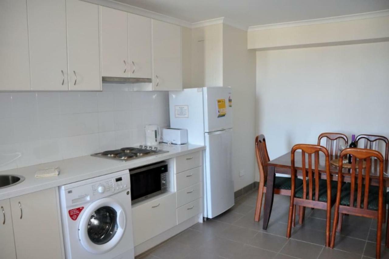 City Centre - Hyde Park Plaza 3 Bedroom 1 Bathroom Apartment Sydney