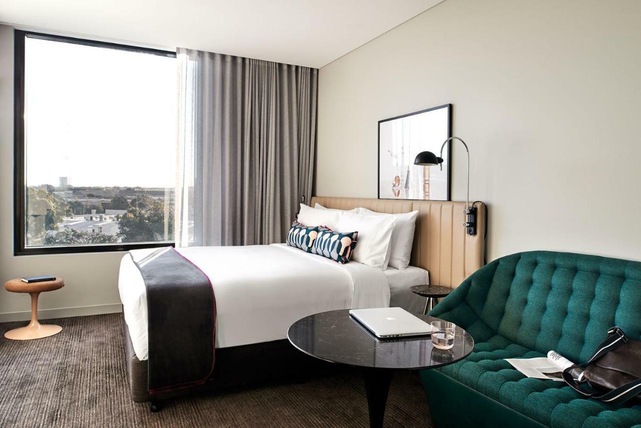 Veriu Square Aparthotel 4*