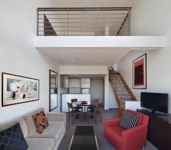 Aparthotel Adina Sydney