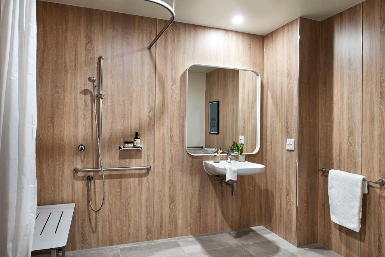 Veriu Square Aparthotel 4*