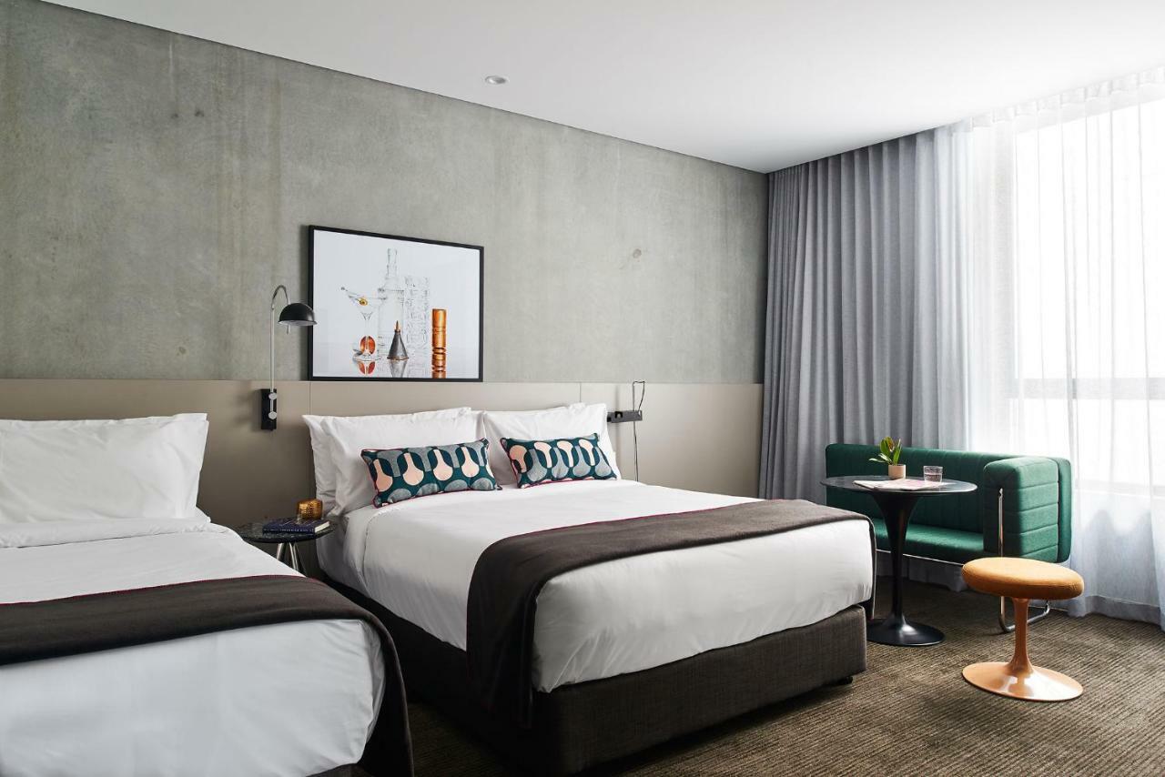 Veriu Square 4*