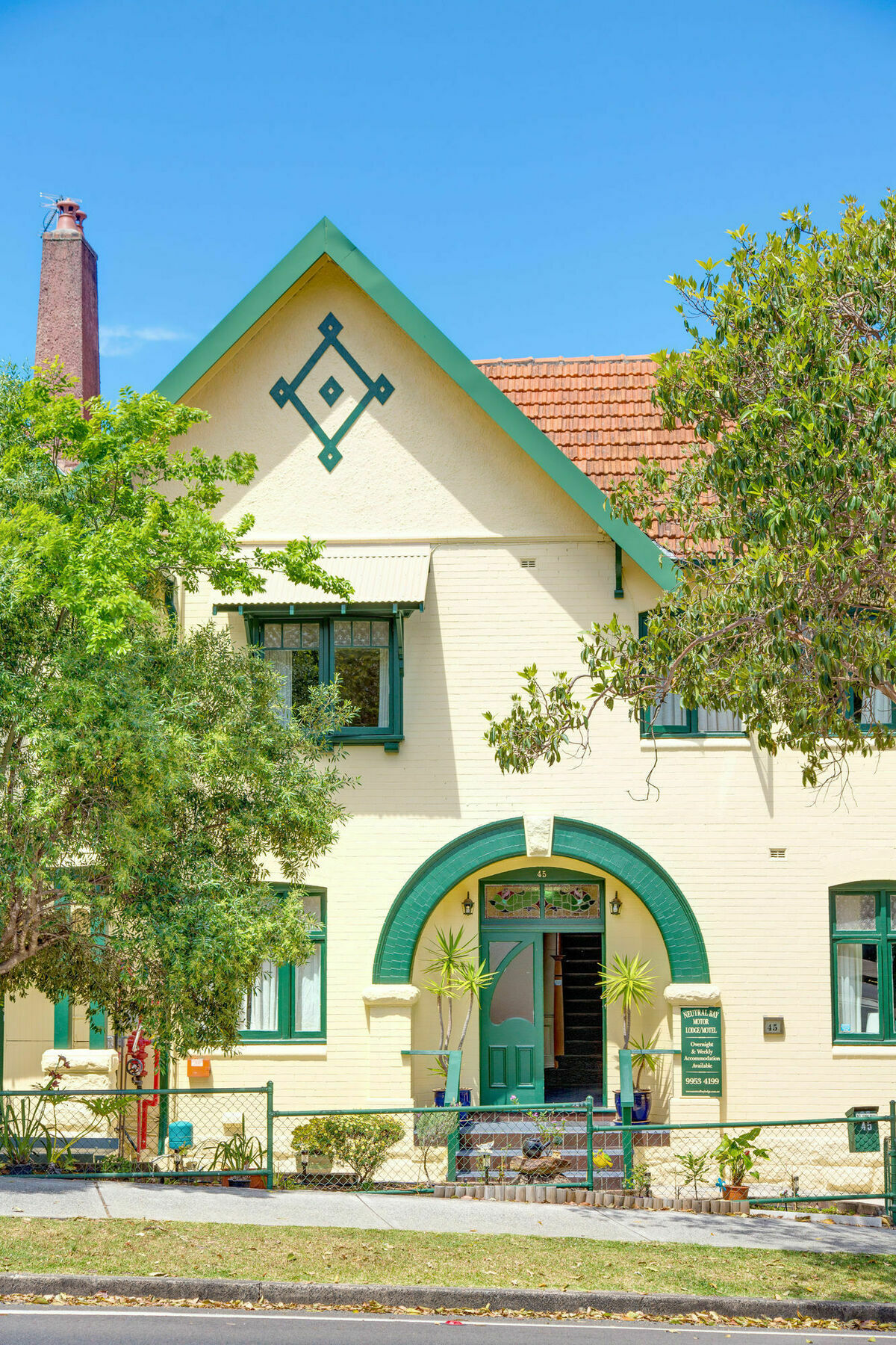 Neutral Bay Hotel