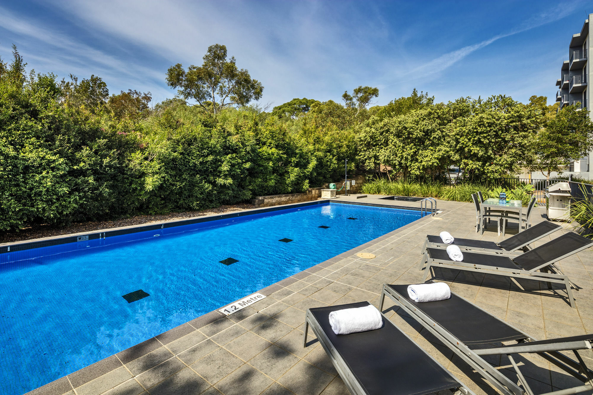 Oaks North Ryde Aparthotel 4*