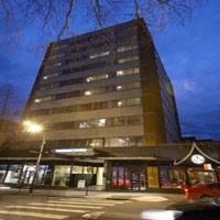 Macleay 4*