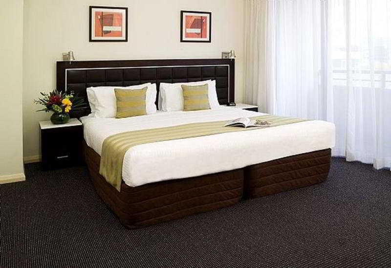 Meriton Waterloo 5* Sydney