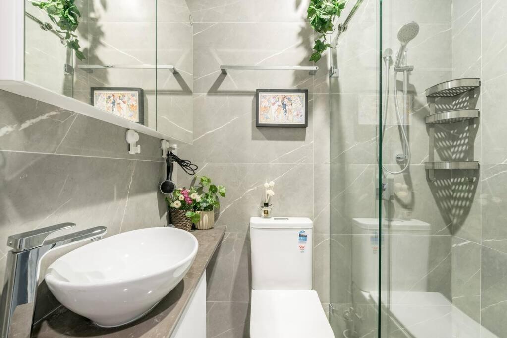 1 Private Double Bed With En Holiday home *