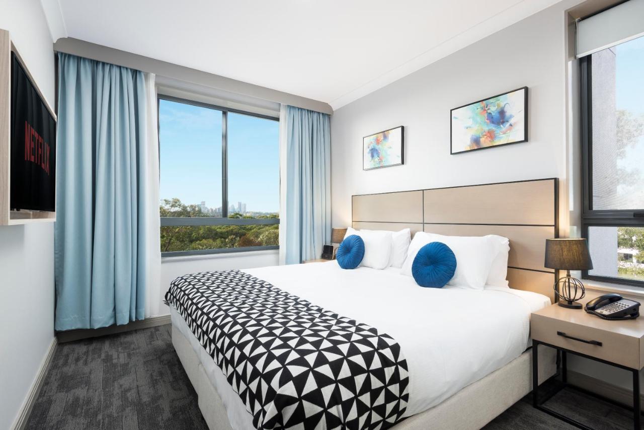 Oaks North Ryde 4* Sydney